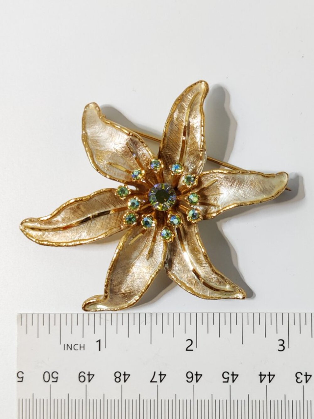 Vintage Signed BSK Pearlescent Lily Brooch Earrings Set - Picture 3 of 5